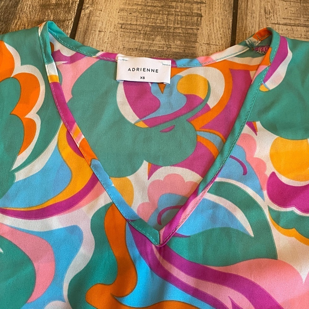 Adrienne Multicolor Abstract blouse - Picture 3 of 9